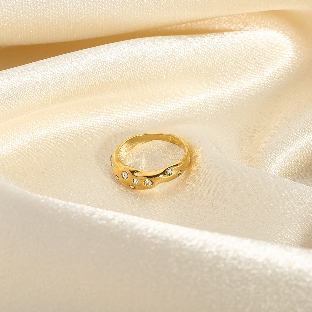 Snake-Shape RingSnake-Shape Ring{https://embermembers.d-blaze-ventura.com/checkout/Snake-Shape Ring}